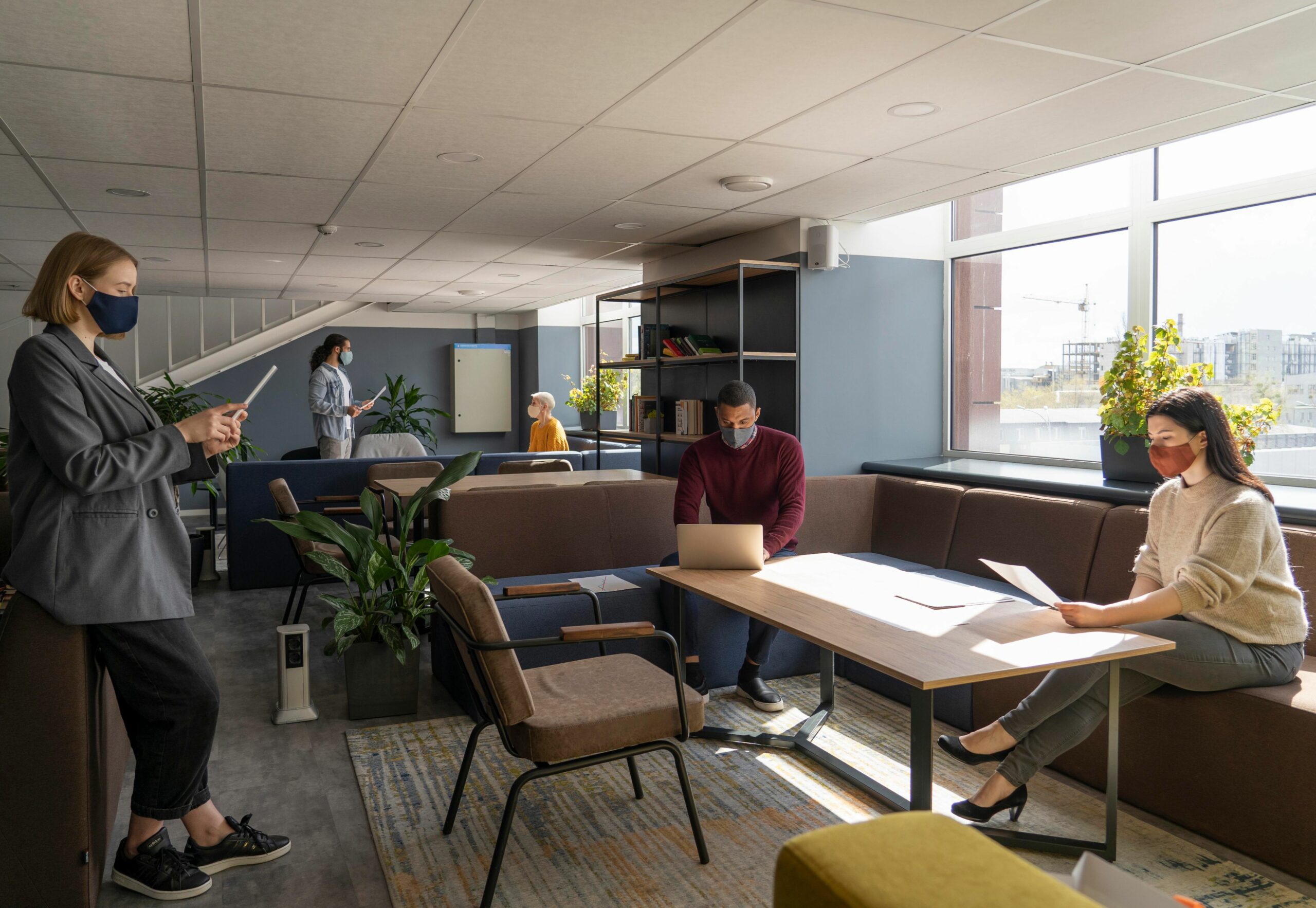 Creating Ergonomic Office Spaces: Insights from Vancouver Interior Designers